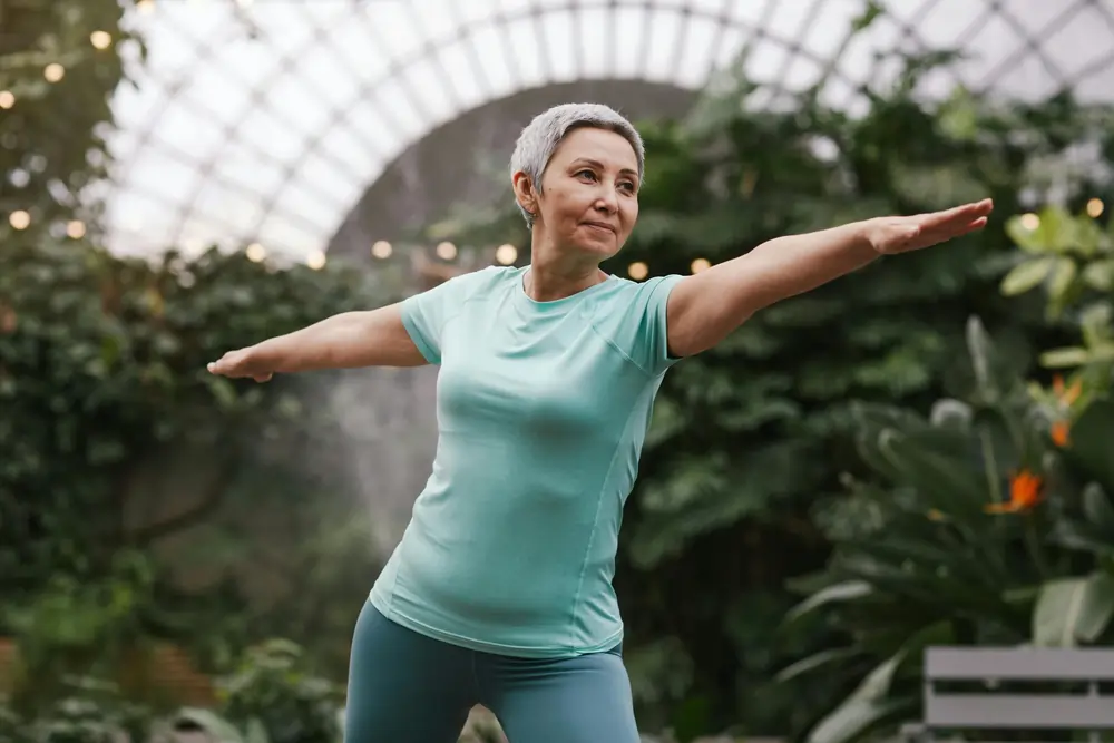 Book a bone scan in Los Angeles, a mobile REMS technician visiting a patient at home